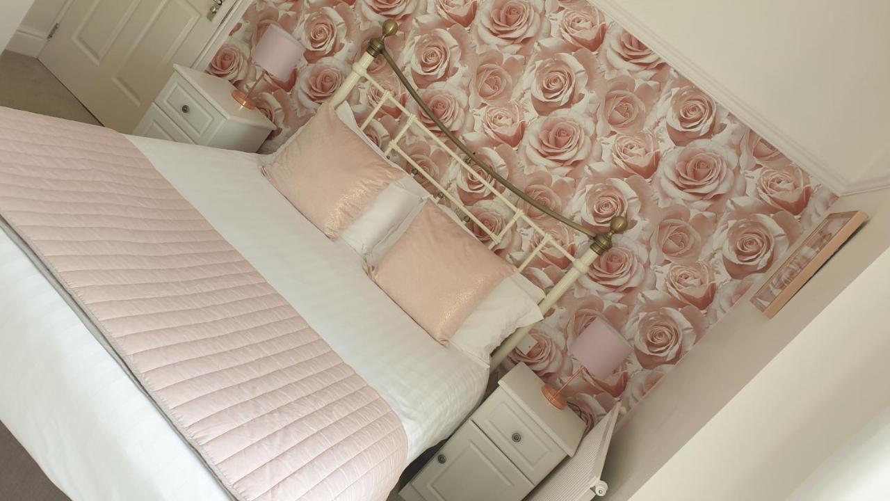 חלנדודנו No 6 Quality Guesthouse מראה חיצוני תמונה