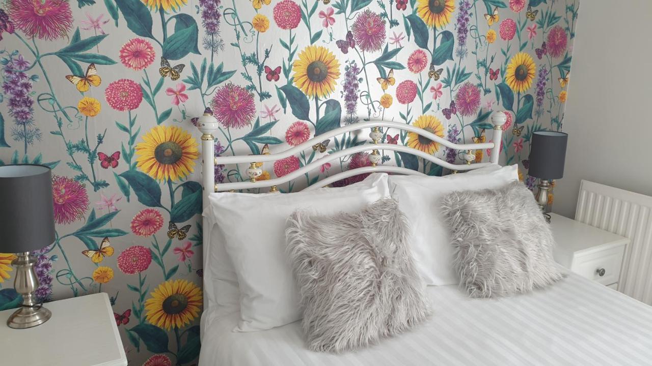 חלנדודנו No 6 Quality Guesthouse מראה חיצוני תמונה